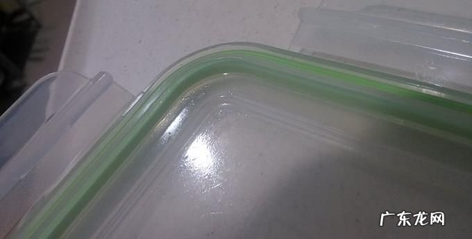 开水烫过塑料冷却后还有毒,塑料杯子用开水烫过会有毒
