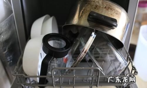 洗碗机洗完碗可以不拿出来,洗碗机洗完碗可以不拿出来么