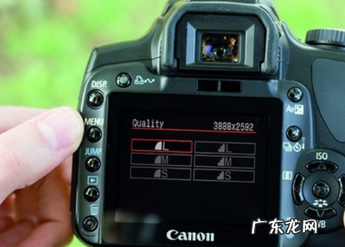 尼康d7000怎么调快门速度,尼康d7000相机怎么在控制面板上看快门速度