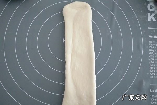 烤箱发酵必须放水吗,烤面包的时候是要加水的