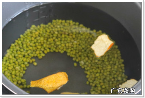 冰糖绿豆水怎么熬,茯苓绿豆冰糖水的做法