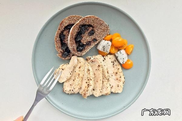 鸡胸肉怎么做才好吃又嫩,鸡胸肉怎么煮好吃又嫩不放辣椒
