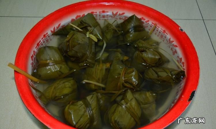 未化冻的粽子要煮多久,冰冻的粽子要煮多长时间才能吃