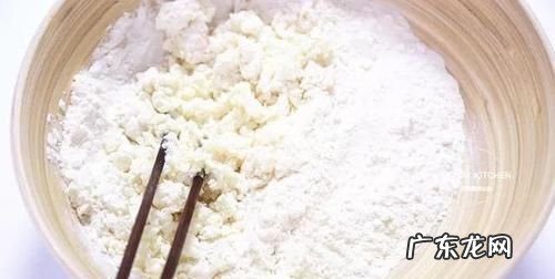 面粉用冷水还是热水搅拌,面粉用冷水还是热水搅拌做馒头
