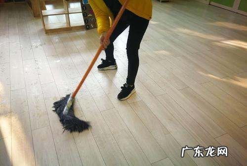 84消毒液拖地后需要用清水再洗,84消毒液拖地后需要用清水再洗