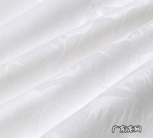 白色桑蚕丝用84洗黄了怎么办,含桑蚕丝衣服用了84消毒液变黄怎么恢复白色