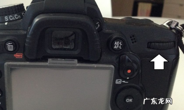 尼康d3200怎么关闪光灯,单反尼康相机不想用闪光时怎样关闭闪光灯