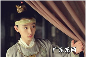 古人的玉佩怎么挂腰上的,螭龙玉佩古代什么人可以戴