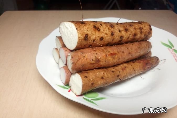 山药发红是怎么回事,山药一边削皮一边变黑能吃