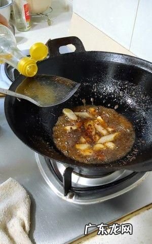 大酱酸了用什么办法可以去酸,新下的大酱有点酸怎么办