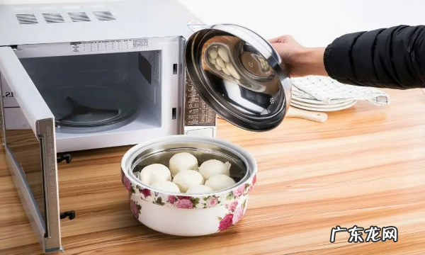 馒头在微波炉里面加热怎么才不干,微波炉蒸馒头怎样不干