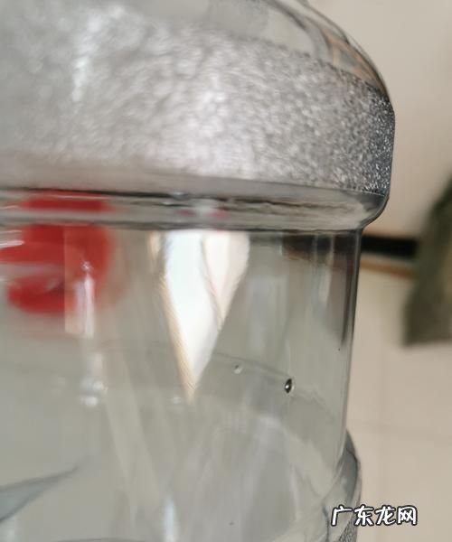 新纯净水桶第一次怎样清洗,新水桶第一次怎样清洗才干净