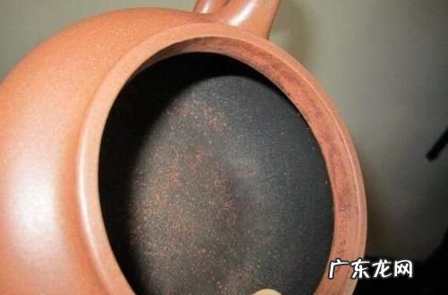 紫砂壶的茶锈怎样清理,紫砂壶里的茶垢怎么去除小妙招