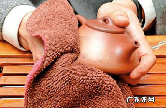 紫砂壶的茶锈怎样清理,紫砂壶里的茶垢怎么去除小妙招