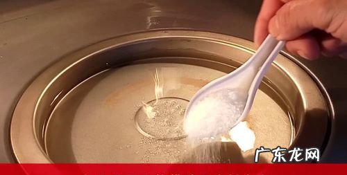 小苏打可以去水壶水垢,用小苏打可以去除水垢