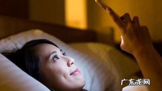 晚上不关灯睡觉有什么危害,晚上长期开灯睡觉有什么危害