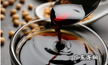 生抽和味极鲜哪个危害大,生抽与味极鲜哪个好