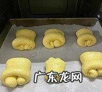 如何做松软的云朵面包,像蛋糕胚一样松软的面包叫什么