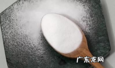 小苏打擦脚有什么功能,小苏打擦脚有什么功能