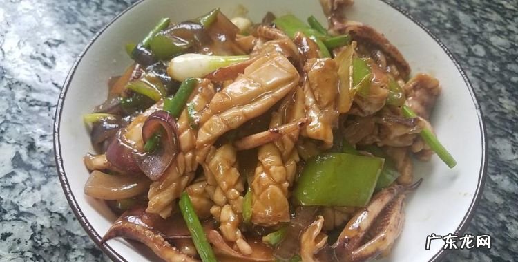 生鱿鱼怎么做好吃,生尤鱼怎样炒好吃简单又好吃
