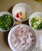 生鱿鱼怎么做好吃,生尤鱼怎样炒好吃简单又好吃