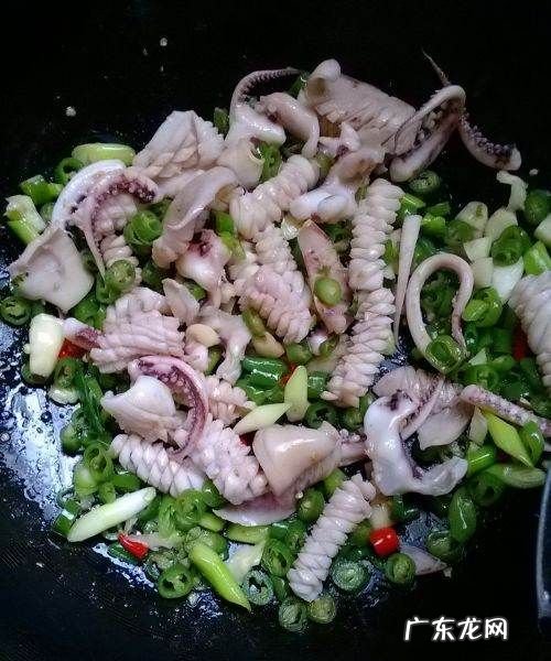生鱿鱼怎么做好吃,生尤鱼怎样炒好吃简单又好吃