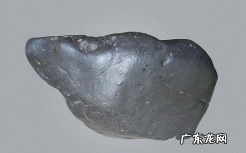 锎陨石有什么特征,无磁性陨石有哪些特征