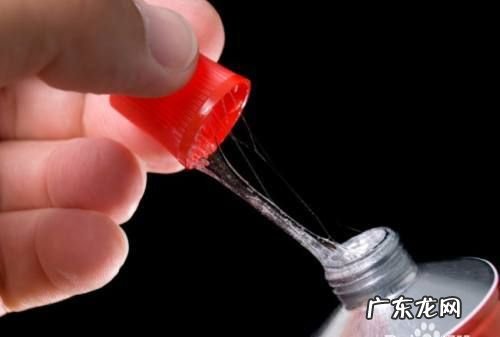 胶水粘错东西后怎么办,强力胶粘错东西怎么去除