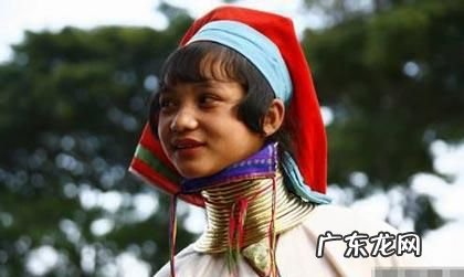 哪一个民族脖子套圈,非洲有长脖子人的是什么族种