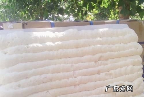 衣服上胶水如何洗,衣服上有胶水干了用什么可以去掉