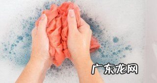 衣服上泥土印用什么洗,衣服上的泥渍怎么去除