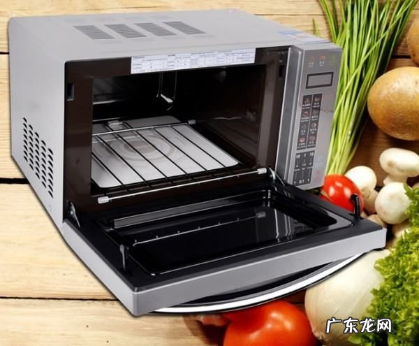 瓷盆可以在微波炉加热,微波炉可以用瓷碗加热食物