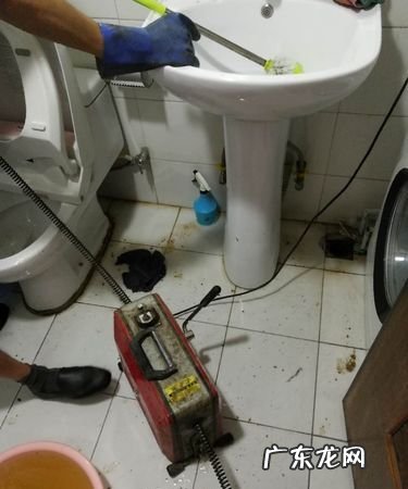 下水道堵了怎么办厕所,厨房下水道堵了怎么办疏通有妙招