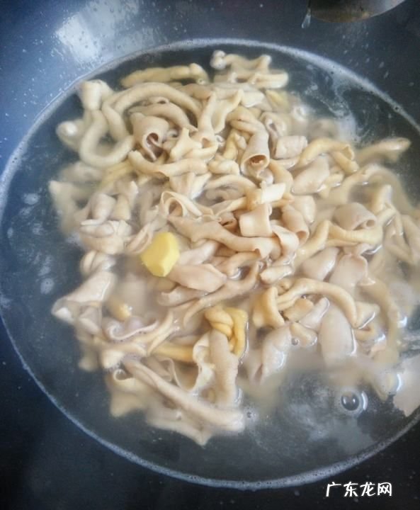 鸭板肠怎么卤会脆,鸭肠怎么卤才是脆的鸭肠的卤制方法