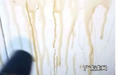 厨房墙壁油污清洗妙招,厨房墙壁上的油渍该怎么清洁
