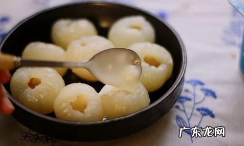 荔枝果冻怎么做,荔枝罐头的做法步骤图