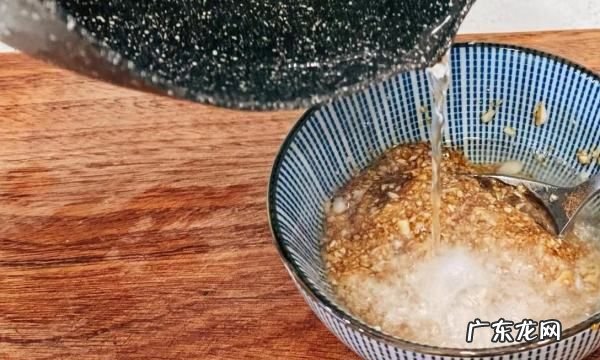 鲍鱼怎么清洗怎么做,鲍鱼怎么清洗制作