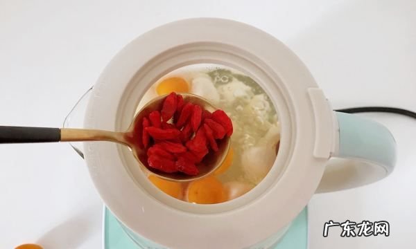 冰糖梨做法窍门,冰糖雪梨做法