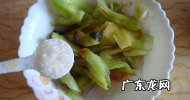 海哲怎么拌好吃,凉拌海蜇怎么做好吃