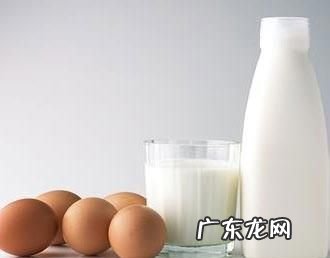 喝奶为什么可以有助睡眠,为什么晚上喝牛奶睡眠好