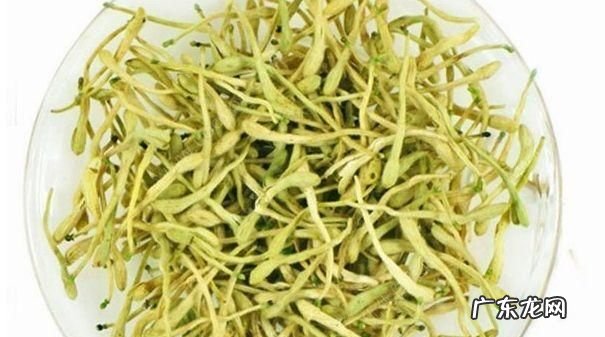 金银花和玫瑰花泡水喝的功效,玫瑰花和金银花泡水喝的功效与作用