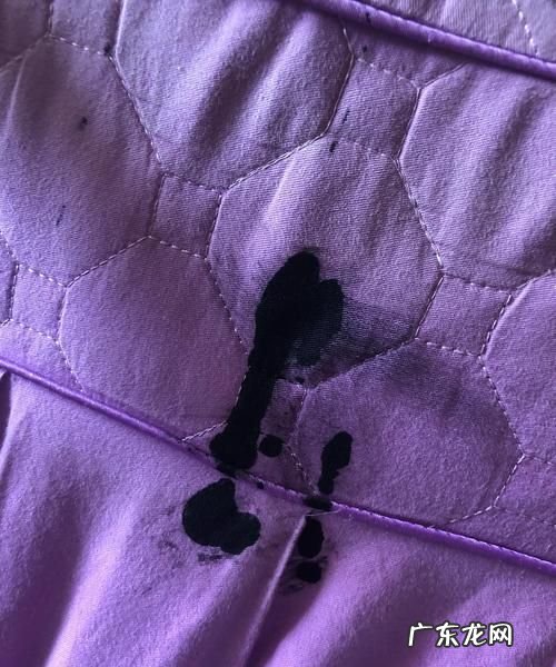 黑笔水弄到了床单上怎么办,床单上染上钢笔水怎么办