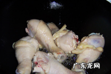 鸡肉炖土豆的家常做法,鸡肉炖土豆怎么做才好吃