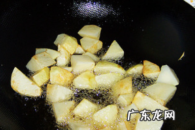 鸡肉炖土豆的家常做法,鸡肉炖土豆怎么做才好吃
