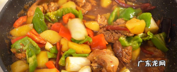 鸡肉炖土豆的家常做法,鸡肉炖土豆怎么做才好吃