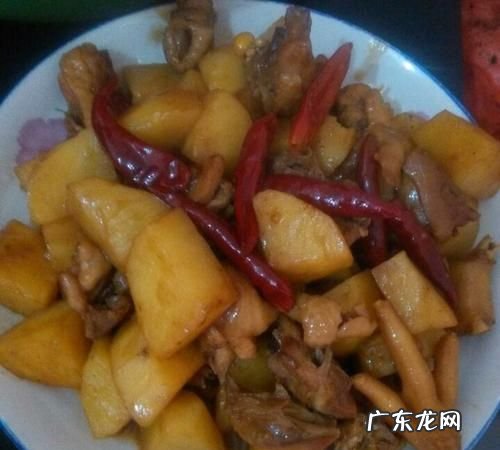 鸡肉炖土豆的家常做法,鸡肉炖土豆怎么做才好吃