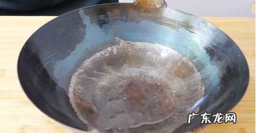 铁锅生锈怎么处理永不生锈,铁锅底生锈怎么去除家有妙招