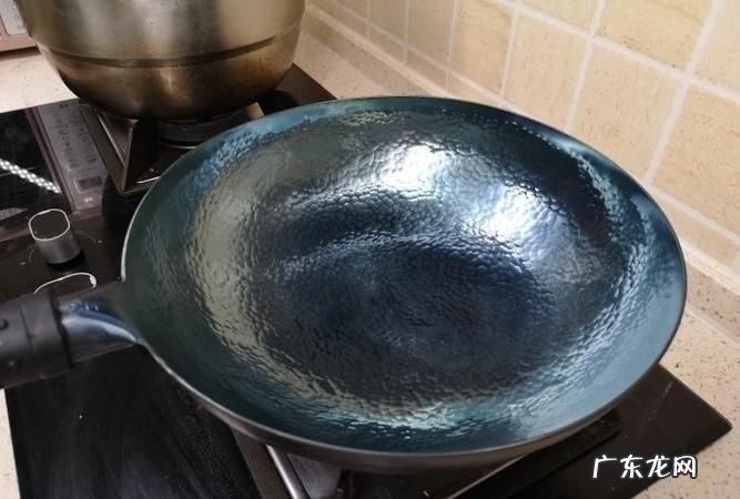 铁锅生锈怎么处理永不生锈,铁锅底生锈怎么去除家有妙招