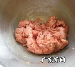 牛肉香肠做法大全,牛肉香肠的制作方法及配方