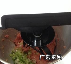 牛肉香肠做法大全,牛肉香肠的制作方法及配方